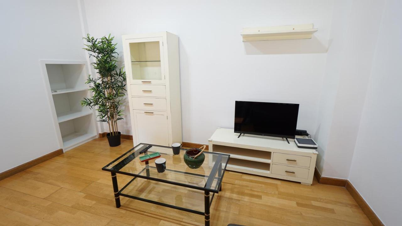 Duplex Sunshine & Parking By Rentalsevilla *
