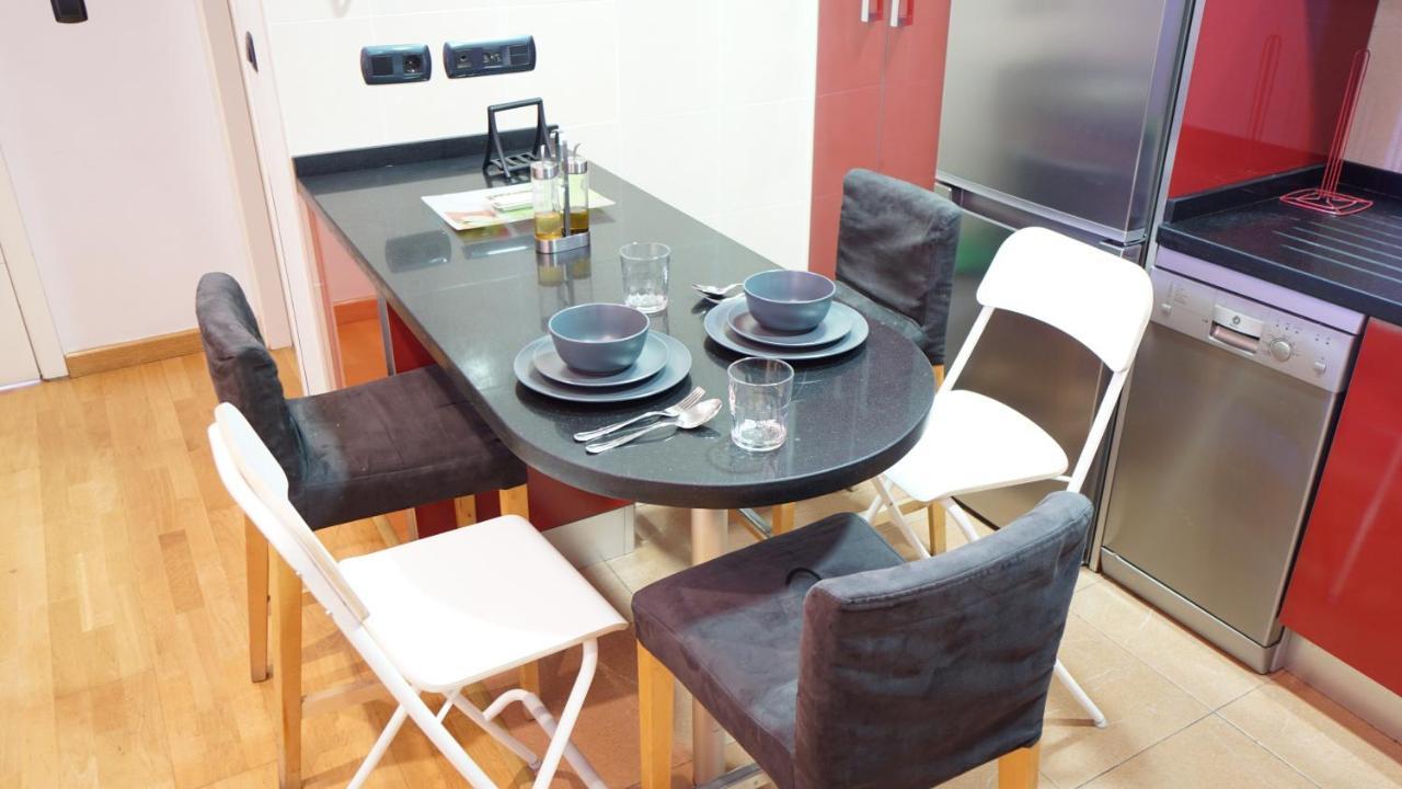 Duplex Sunshine & Parking By Rentalsevilla Appartement *